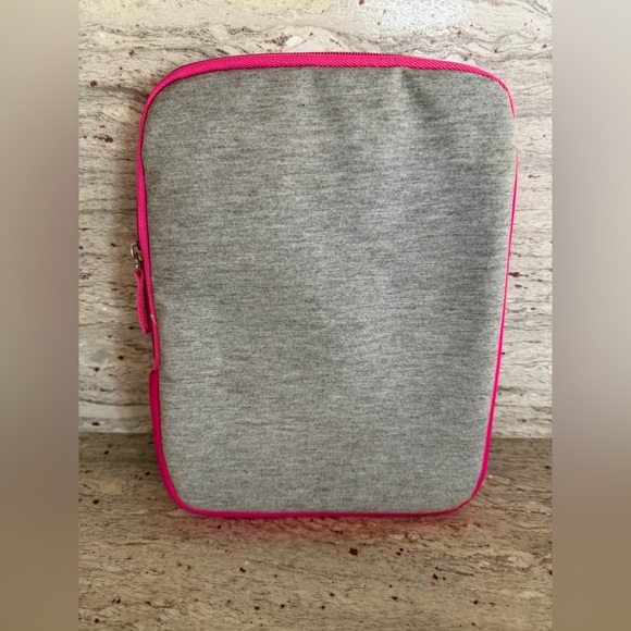 Scout Pink and Gray Accessory Case - Picture 2 of 4